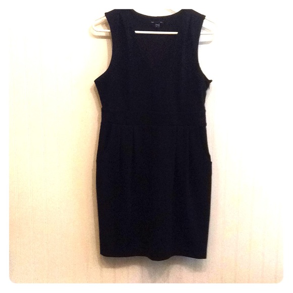 gap little black dress